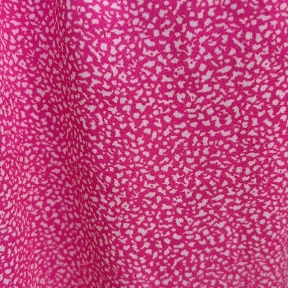 Sienna Sky, Pink & White Sleeveless top, rounded neck & an elastic bottom - Picture 3 of 10